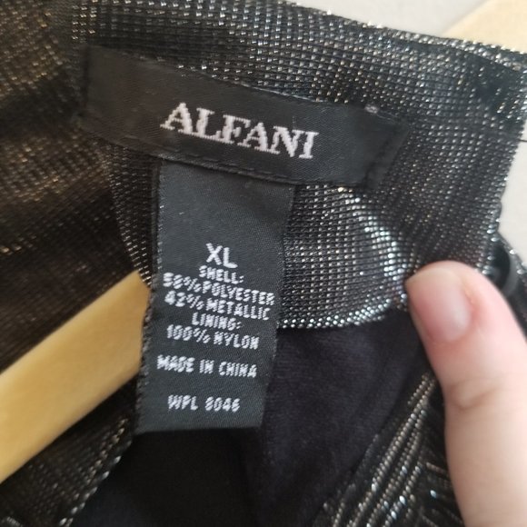 Alfani Sleeveless Metallic Gray Blouse - XL - Picture 4 of 5